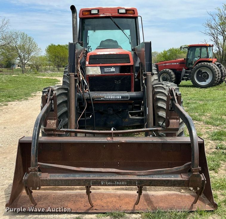 image for item MY9784 1989 Case IH 7130  tractor