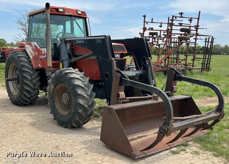 image for item MY9784 1989 Case IH 7130  tractor