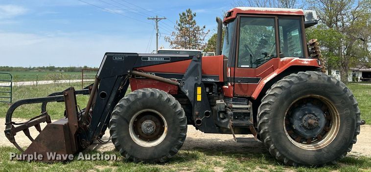 image for item MY9784 1989 Case IH 7130  tractor