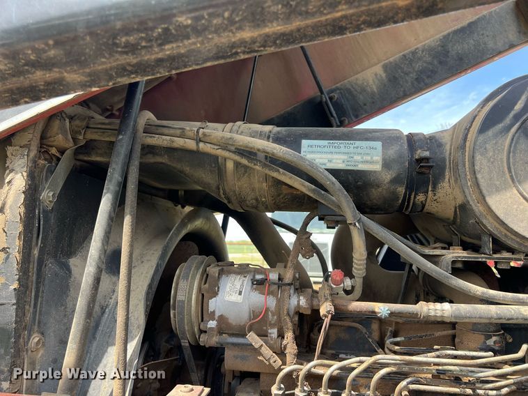 image for item MY9784 1989 Case IH 7130  tractor