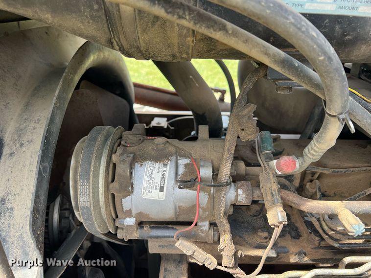 image for item MY9784 1989 Case IH 7130  tractor