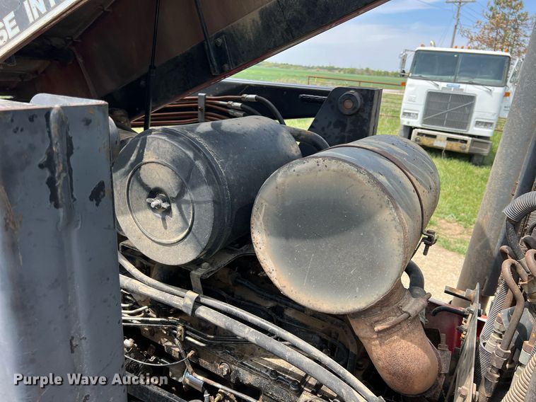 image for item MY9784 1989 Case IH 7130  tractor