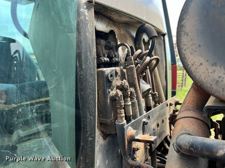 image for item MY9784 1989 Case IH 7130  tractor