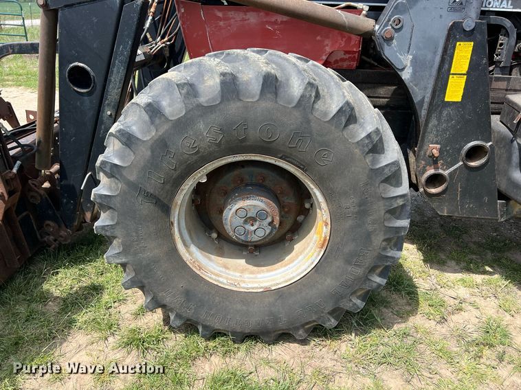 image for item MY9784 1989 Case IH 7130  tractor