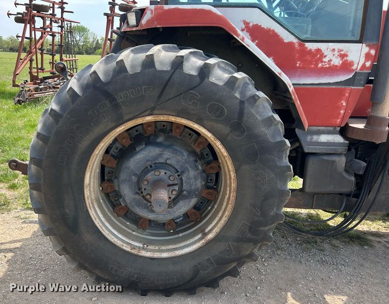 image for item MY9784 1989 Case IH 7130  tractor