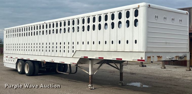 image for item MY9786 2002 Ground Loader  livestock trailer