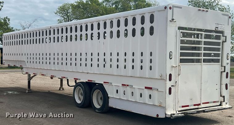 image for item MY9786 2002 Ground Loader  livestock trailer