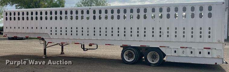 image for item MY9786 2002 Ground Loader  livestock trailer