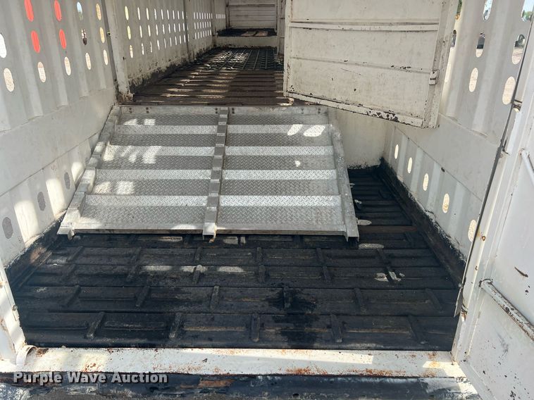 image for item MY9786 2002 Ground Loader  livestock trailer