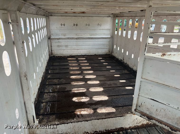 image for item MY9786 2002 Ground Loader  livestock trailer