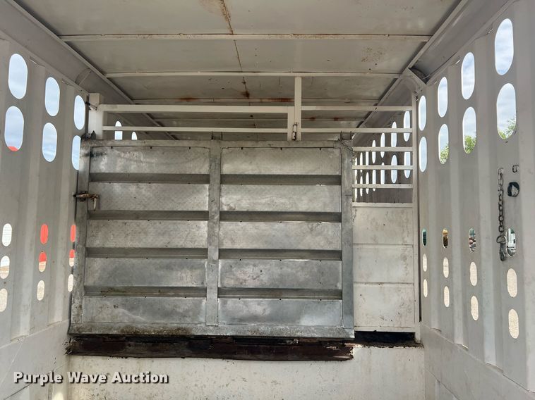 image for item MY9786 2002 Ground Loader  livestock trailer