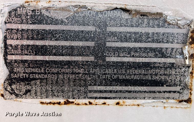 image for item MY9786 2002 Ground Loader  livestock trailer