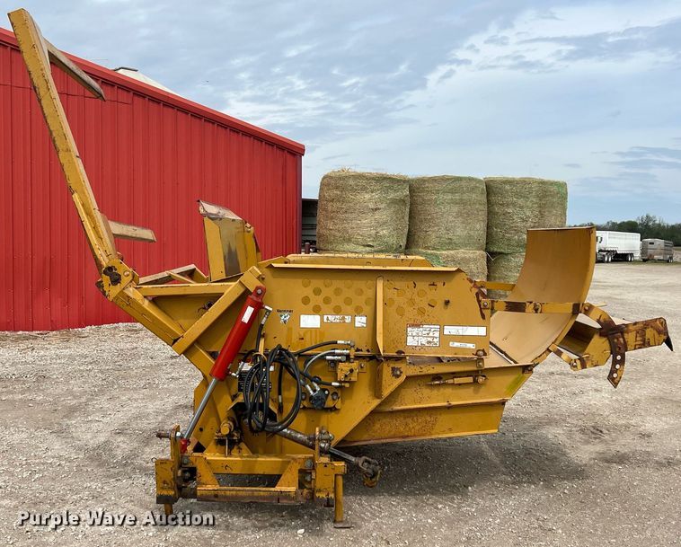 image for item MY9788 1996 Vermeer BB256  bale processor