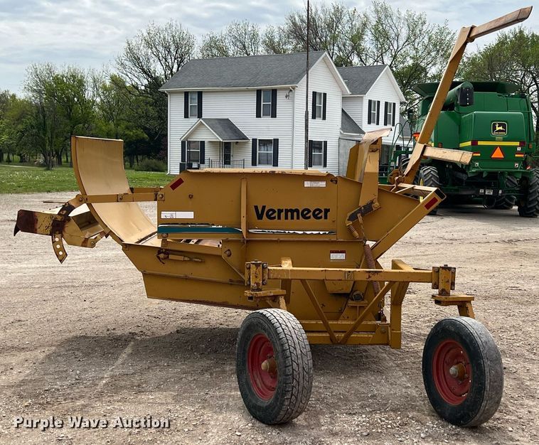 image for item MY9788 1996 Vermeer BB256  bale processor