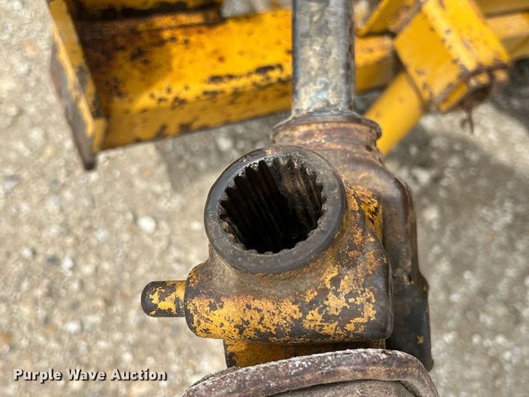 image for item MY9788 1996 Vermeer BB256  bale processor