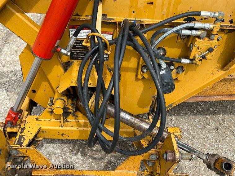 image for item MY9788 1996 Vermeer BB256  bale processor