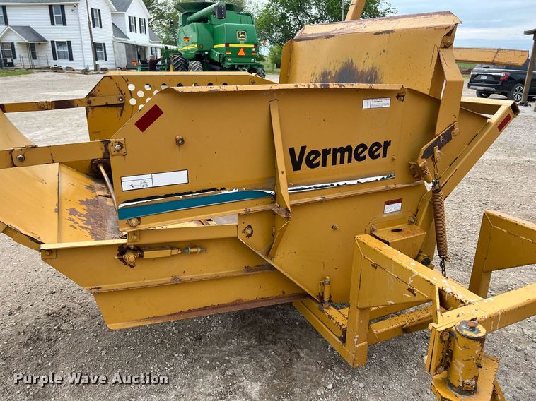 image for item MY9788 1996 Vermeer BB256  bale processor