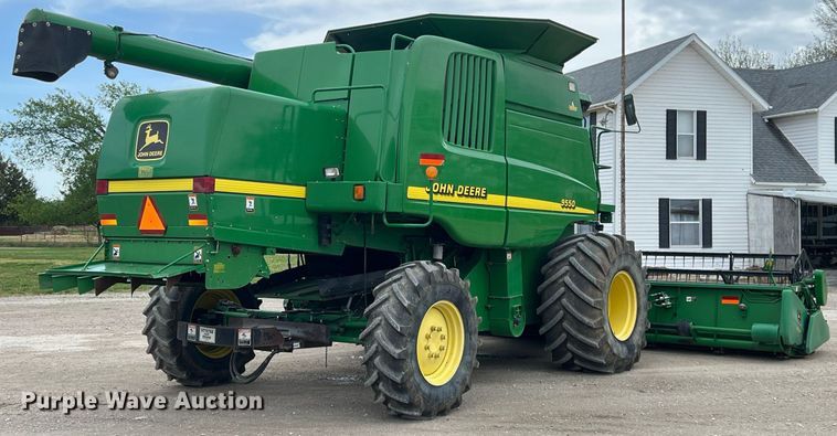 image for item MY9789 2001 John Deere 9550  combine