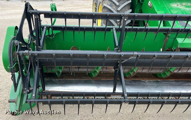 image for item MY9789 2001 John Deere 9550  combine