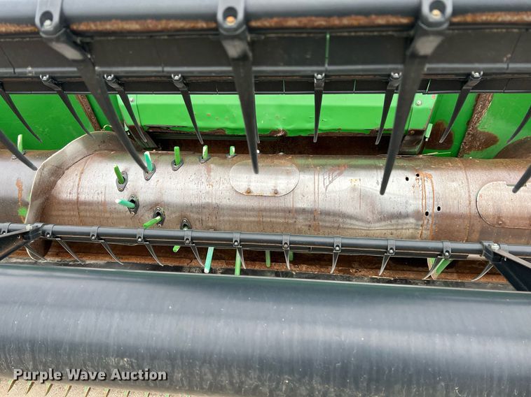 image for item MY9789 2001 John Deere 9550  combine