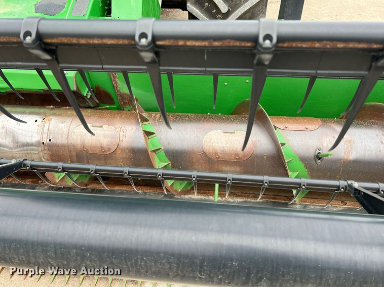 image for item MY9789 2001 John Deere 9550  combine