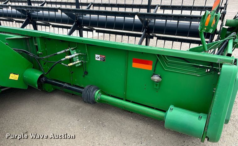 image for item MY9789 2001 John Deere 9550  combine