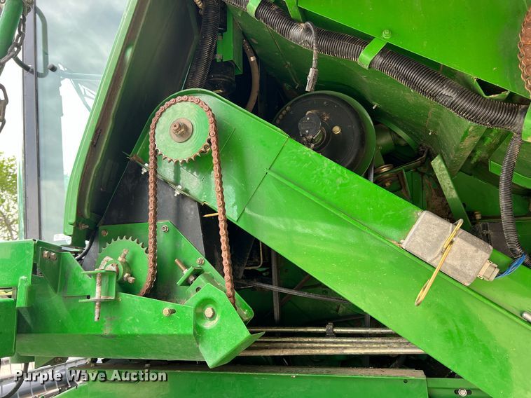 image for item MY9789 2001 John Deere 9550  combine