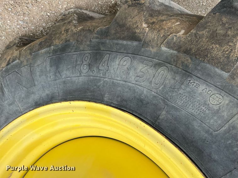 image for item MY9789 2001 John Deere 9550  combine