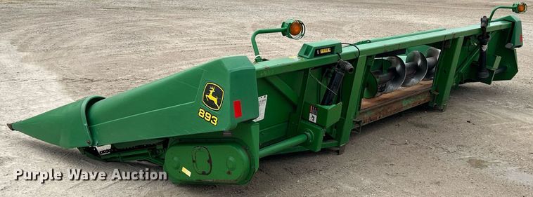 image for item MY9790 John Deere 893  corn head