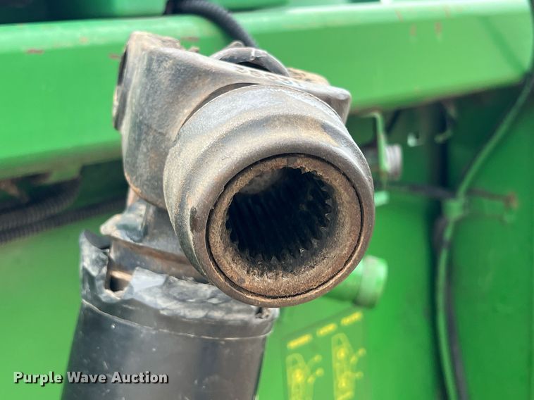 image for item MY9790 John Deere 893  corn head