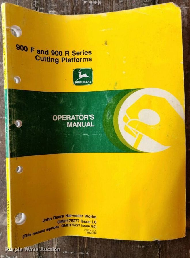 image for item MY9790 John Deere 893  corn head