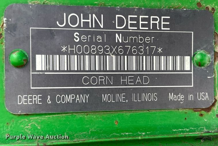 image for item MY9790 John Deere 893  corn head