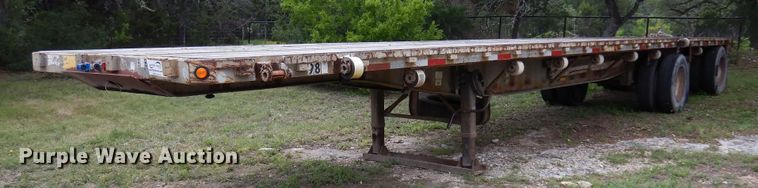 image for item DJ0829 1994 Lufkin FL-II  flatbed trailer
