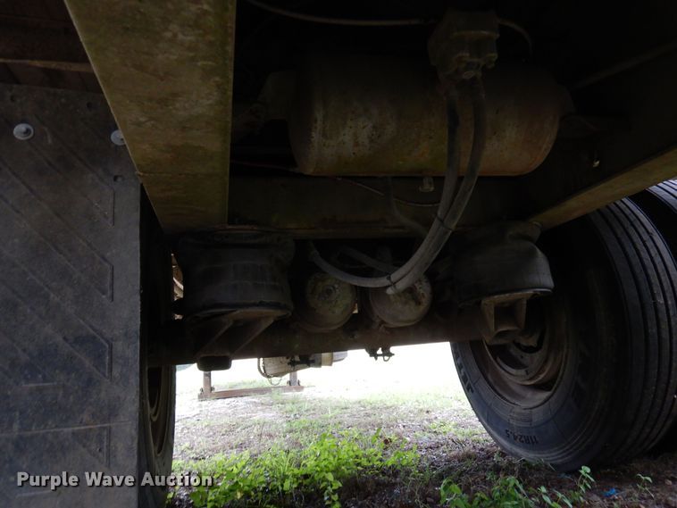 image for item DJ0829 1994 Lufkin FL-II  flatbed trailer