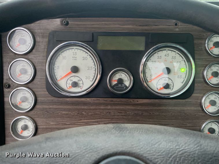 image for item DL7174 2014 Freightliner Coronado SD  semi truck