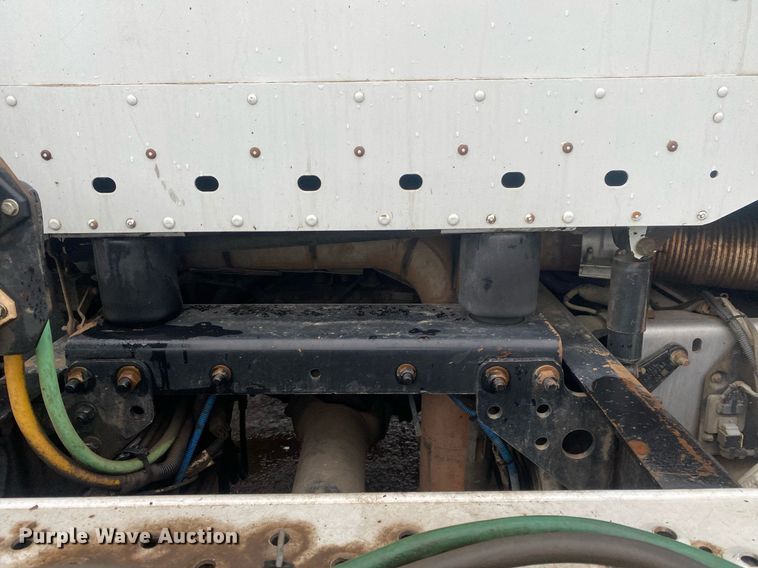 image for item DL7174 2014 Freightliner Coronado SD  semi truck