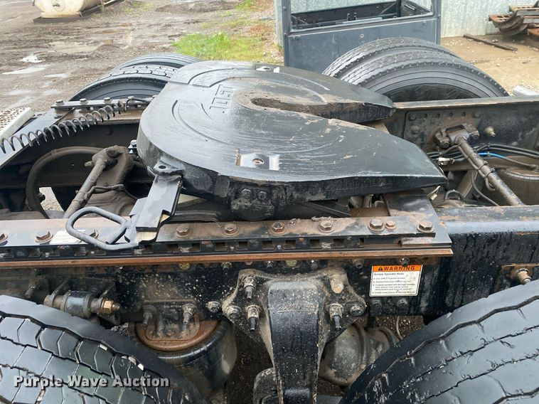 image for item DL7174 2014 Freightliner Coronado SD  semi truck