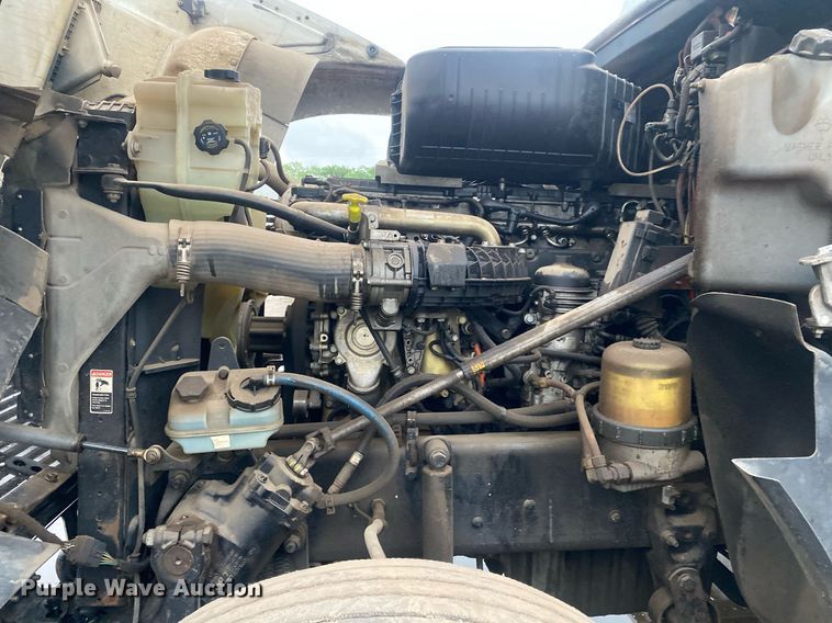 image for item DL7174 2014 Freightliner Coronado SD  semi truck