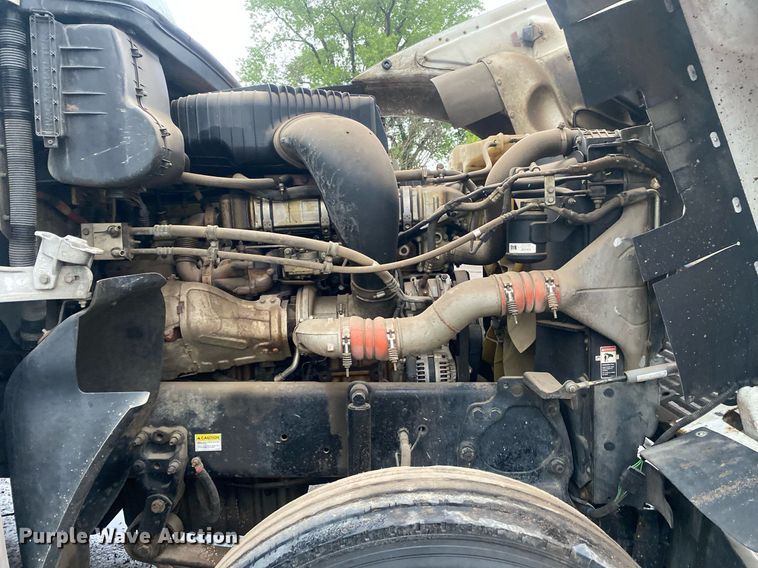 image for item DL7174 2014 Freightliner Coronado SD  semi truck