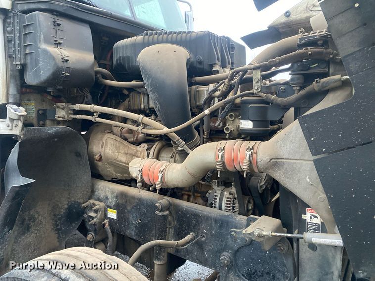 image for item DL7174 2014 Freightliner Coronado SD  semi truck