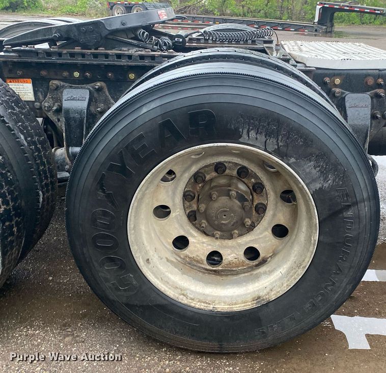 image for item DL7174 2014 Freightliner Coronado SD  semi truck