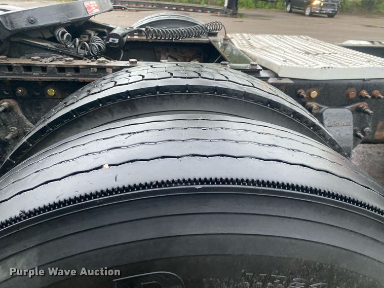 image for item DL7174 2014 Freightliner Coronado SD  semi truck