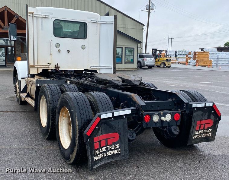 image for item DL7175 2012 Kenworth T800  semi truck