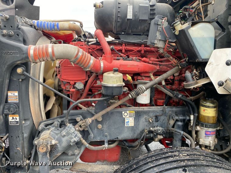 image for item DL7175 2012 Kenworth T800  semi truck