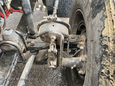 image for item DL7175 2012 Kenworth T800  semi truck