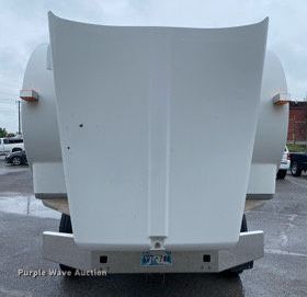 image for item DL7175 2012 Kenworth T800  semi truck