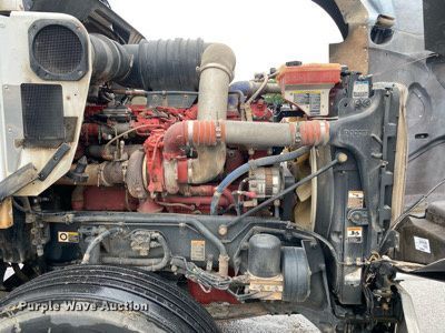 image for item DL7175 2012 Kenworth T800  semi truck