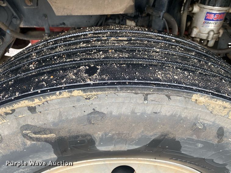 image for item DL7175 2012 Kenworth T800  semi truck