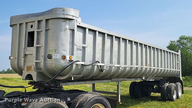 image for item DO3653 1977 Fruehauf DC5-M2-33 end dump trailer