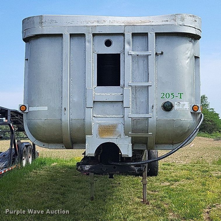 image for item DO3653 1977 Fruehauf DC5-M2-33 end dump trailer